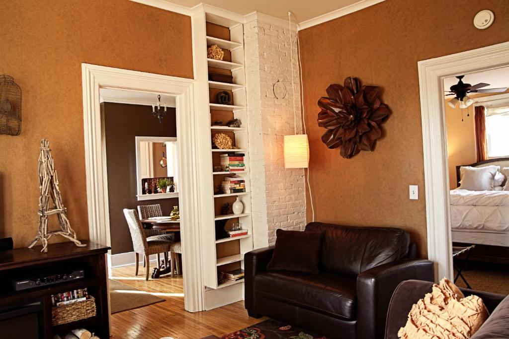 Kara'S Kottages Bed & Breakfast Kalamazoo Room photo